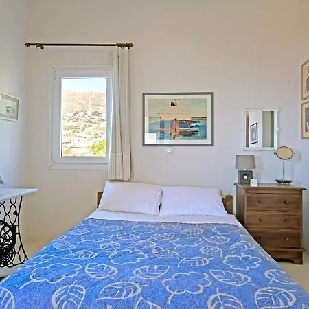 Beachfront House In Mykonos Сasa de vacaciones